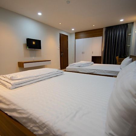 Hanh Trang Hotel Thành Pho Ho Chí Minh Esterno foto
