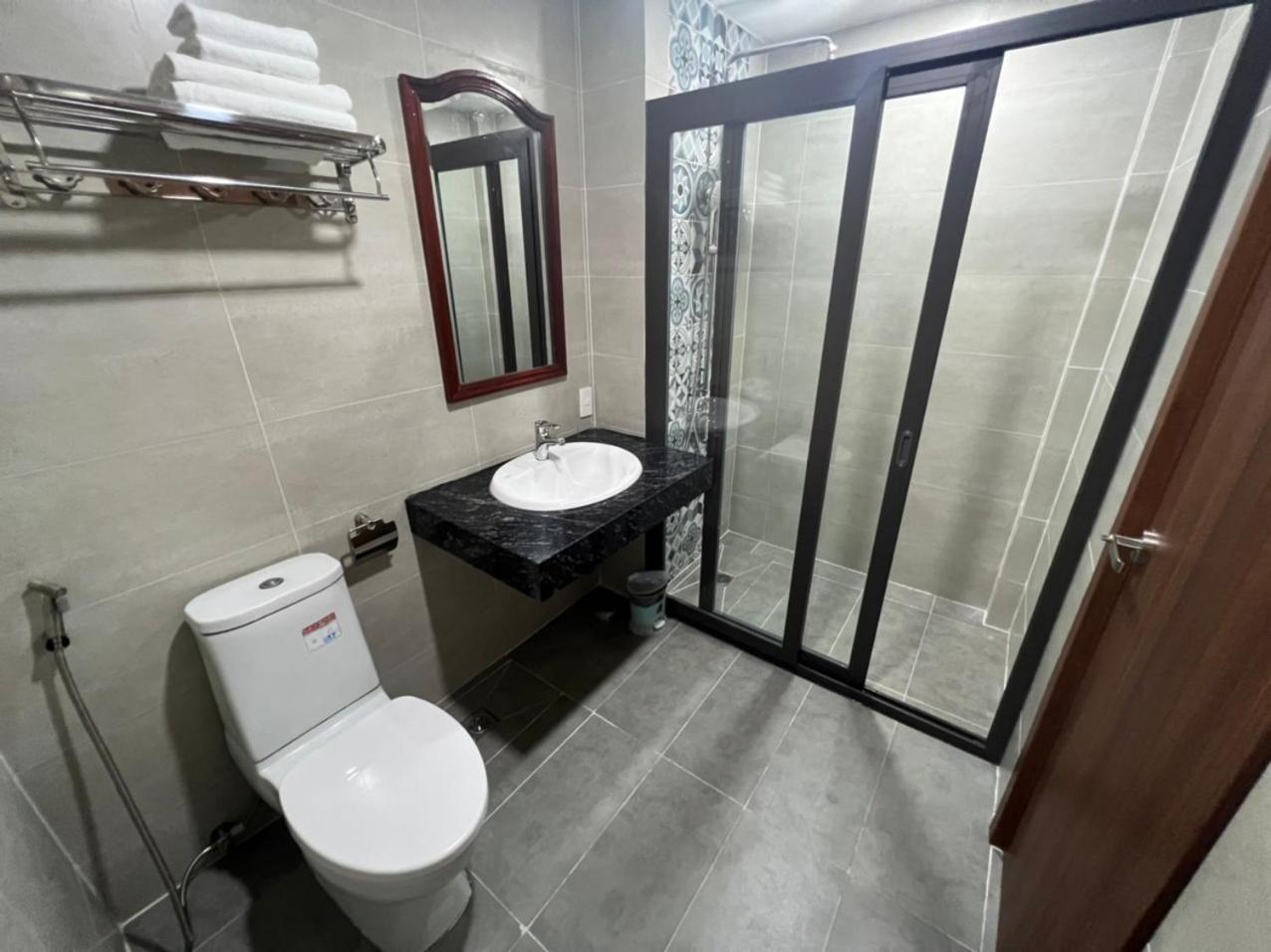 Hanh Trang Hotel Thành Pho Ho Chí Minh Esterno foto